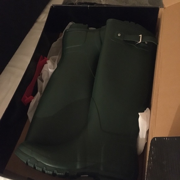 Brand New *NEVER used* Hunter Boots - Picture 9 of 9